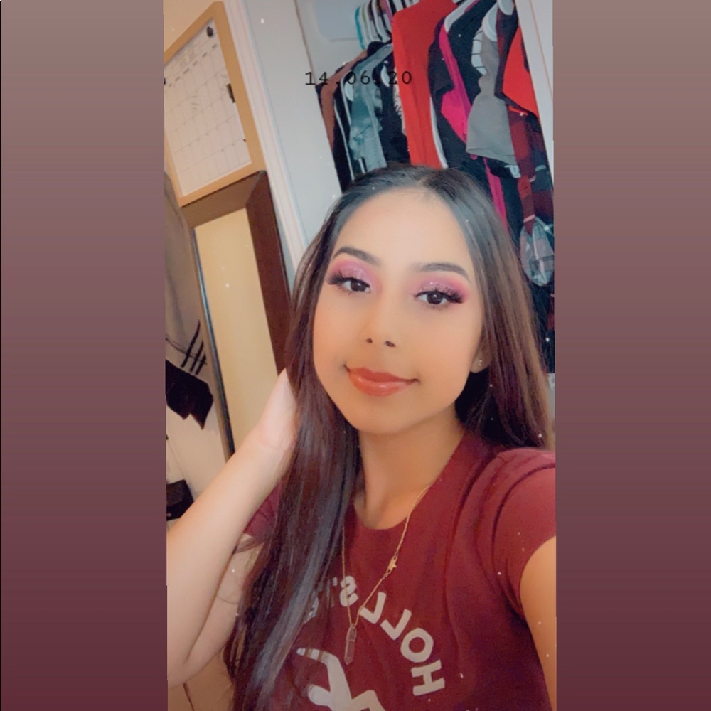 Meet your Posher, Melanie